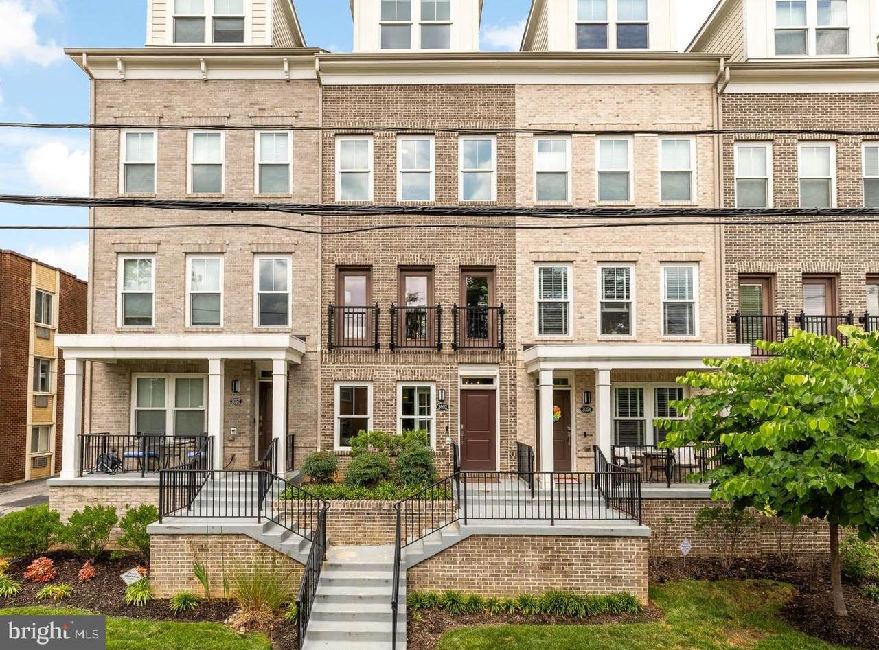 3052 7TH Street - Photo 1