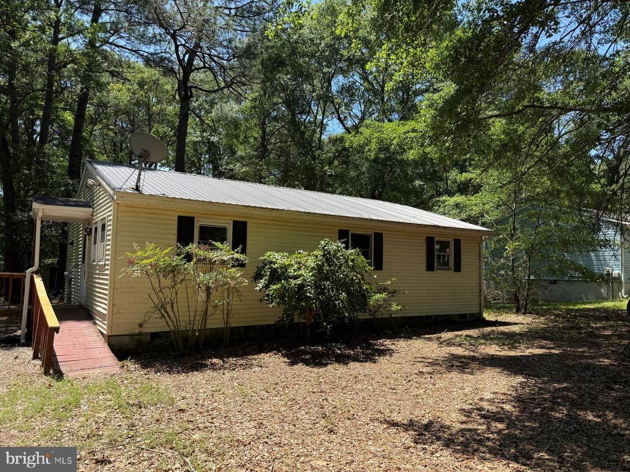 414 Sarah Lane - Photo 1