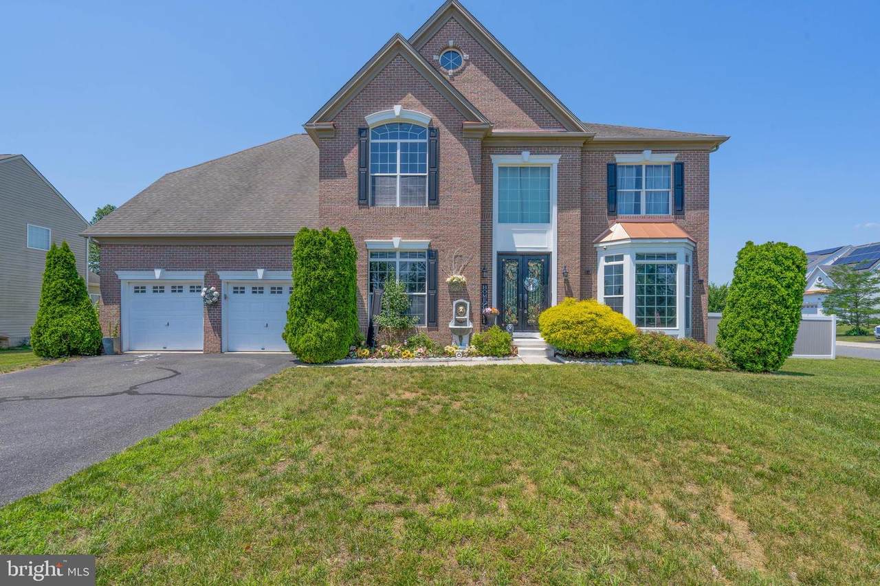 201 Luray Drive - Photo 1