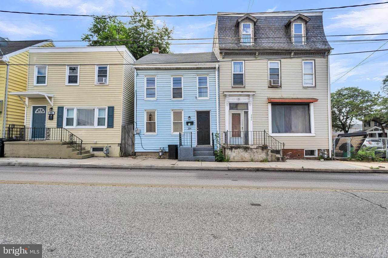 204 Sherman Street - Photo 1