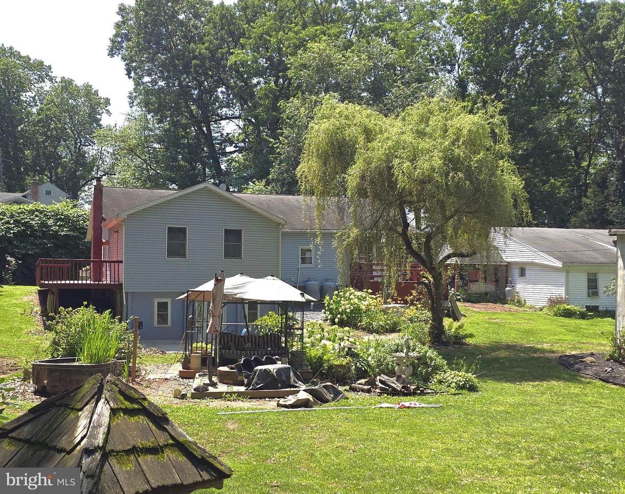 834 Oberlin Road - Photo 1