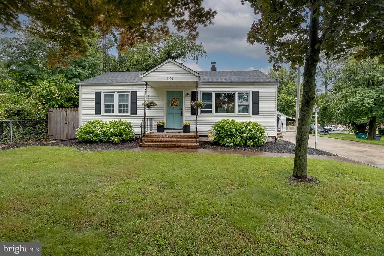 1100 Woodlane - Photo 1