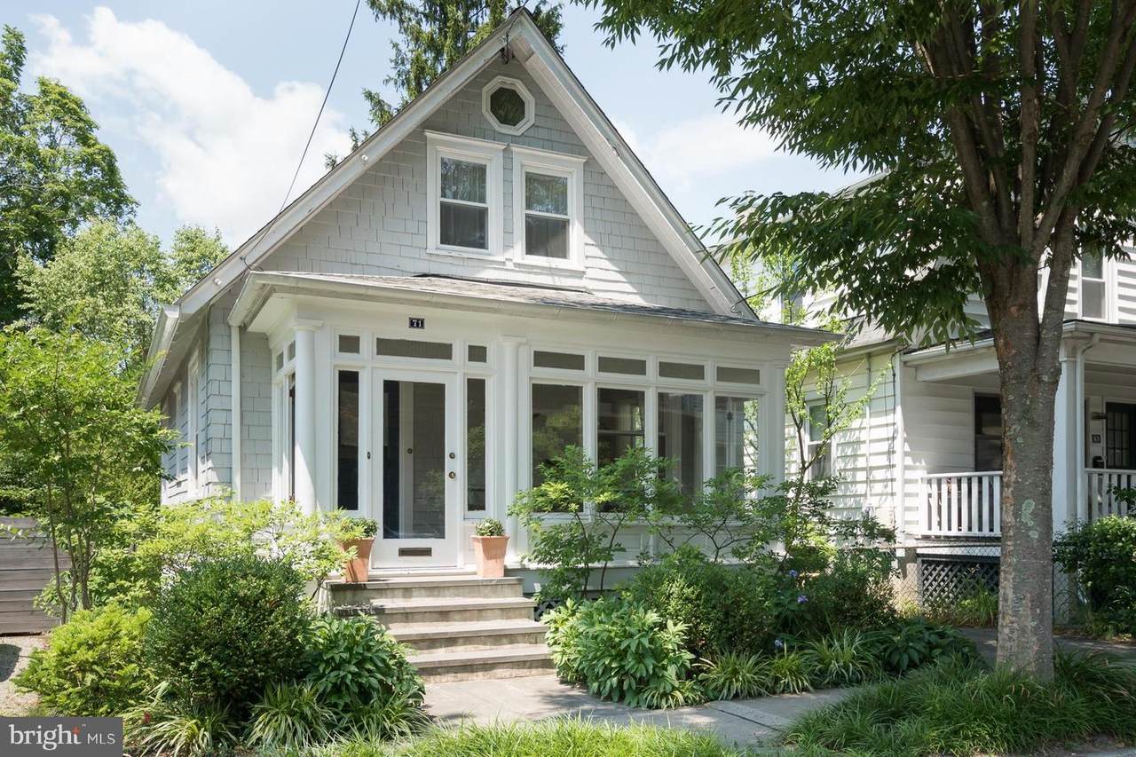 71 Leigh Avenue - Photo 1