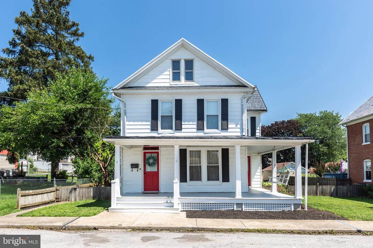 7 Hersh Avenue - Photo 1