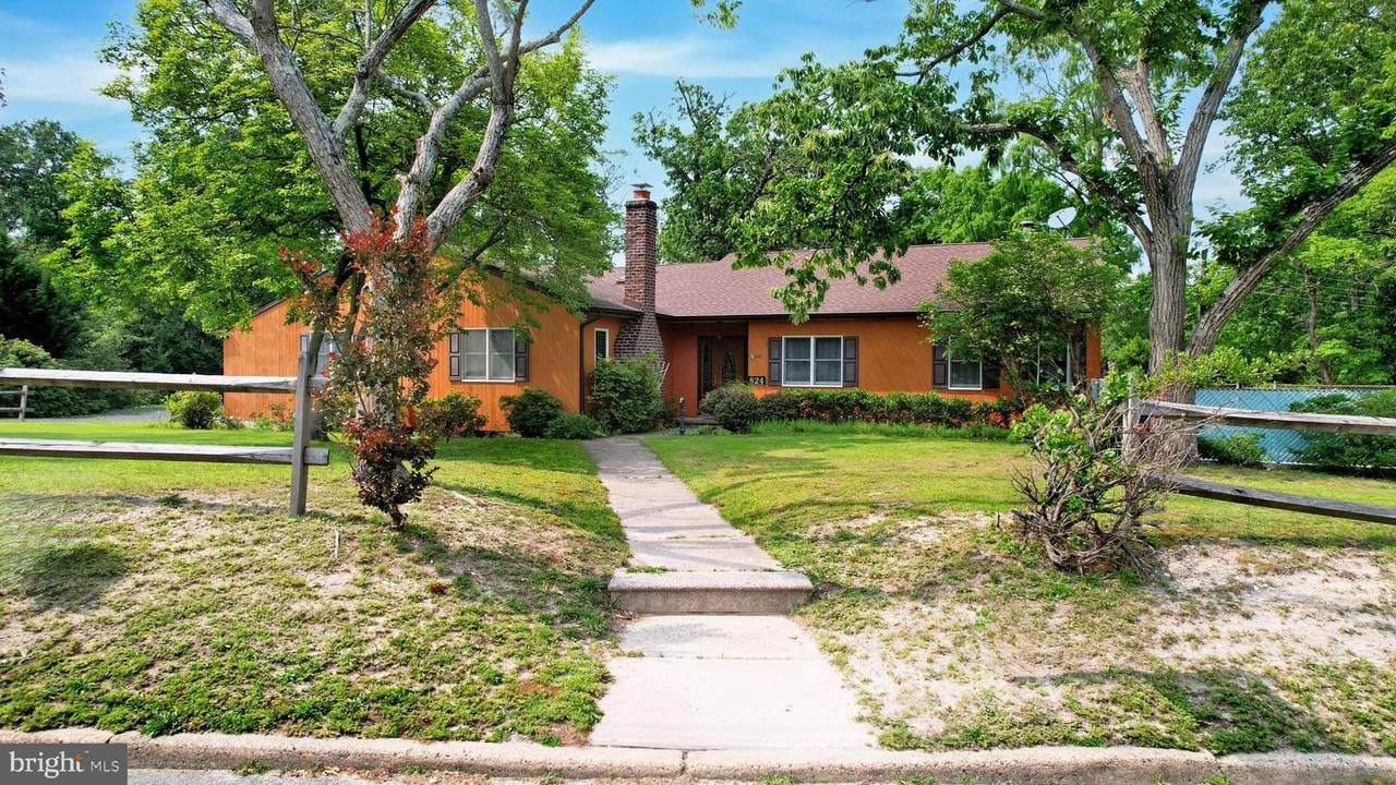 824 Canal Street - Photo 1