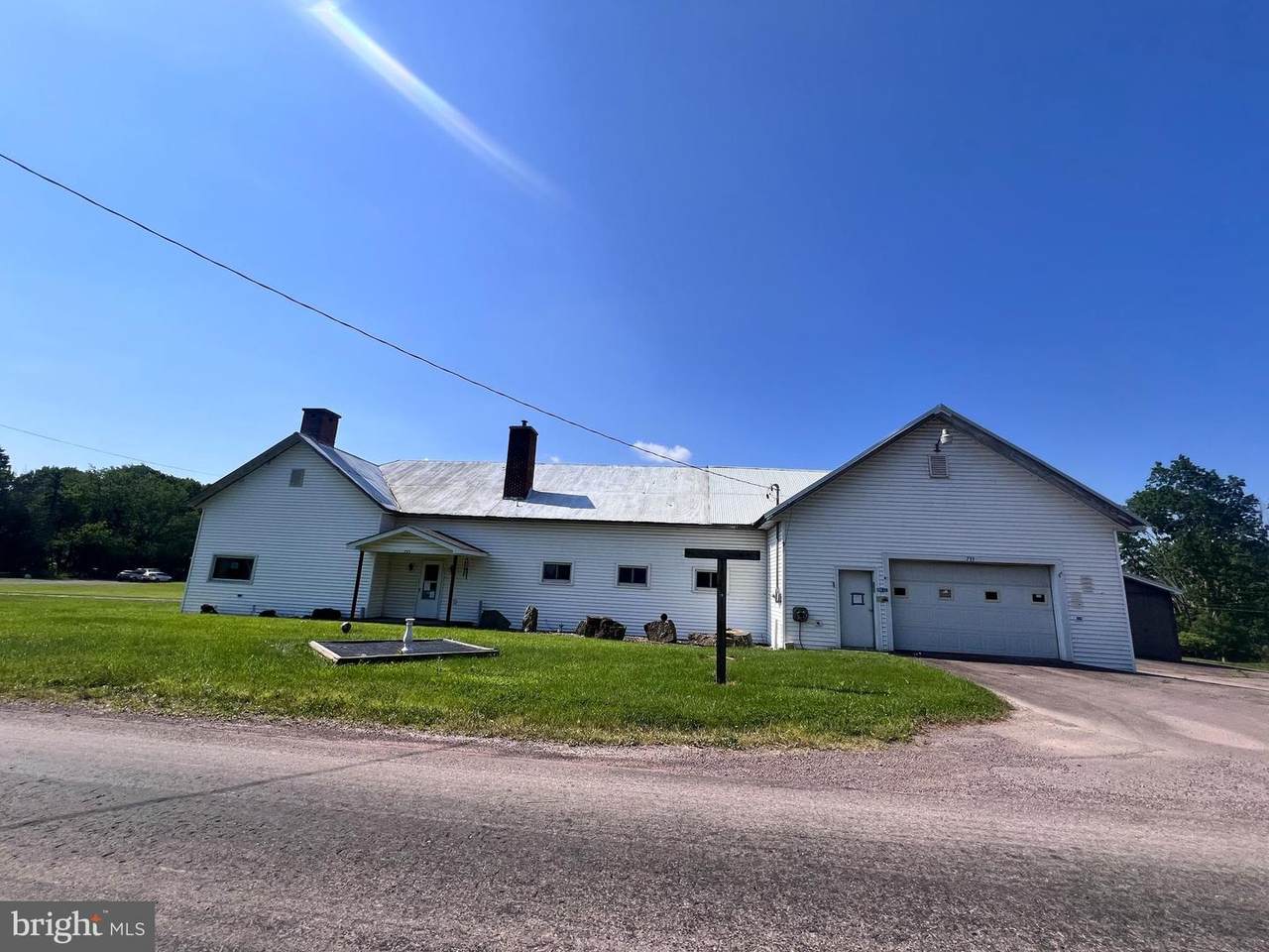 733 Saint Paul Road - Photo 1