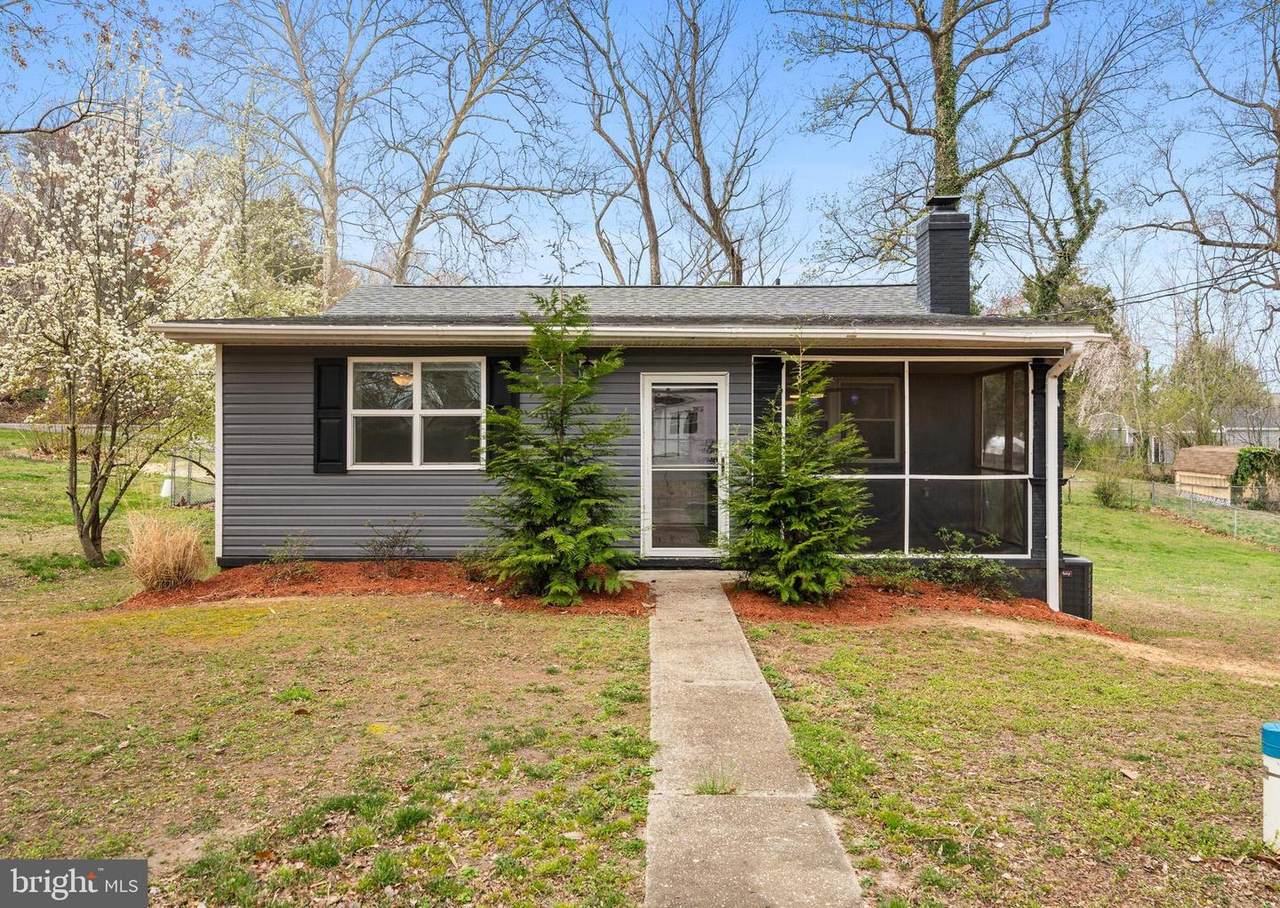 27149 Barton Street - Photo 1