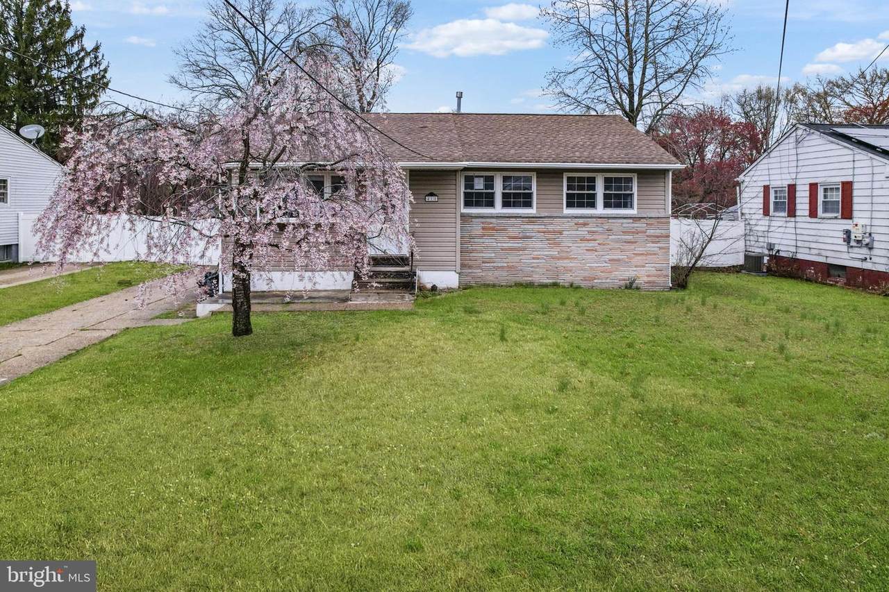 418 Delview Lane - Photo 1
