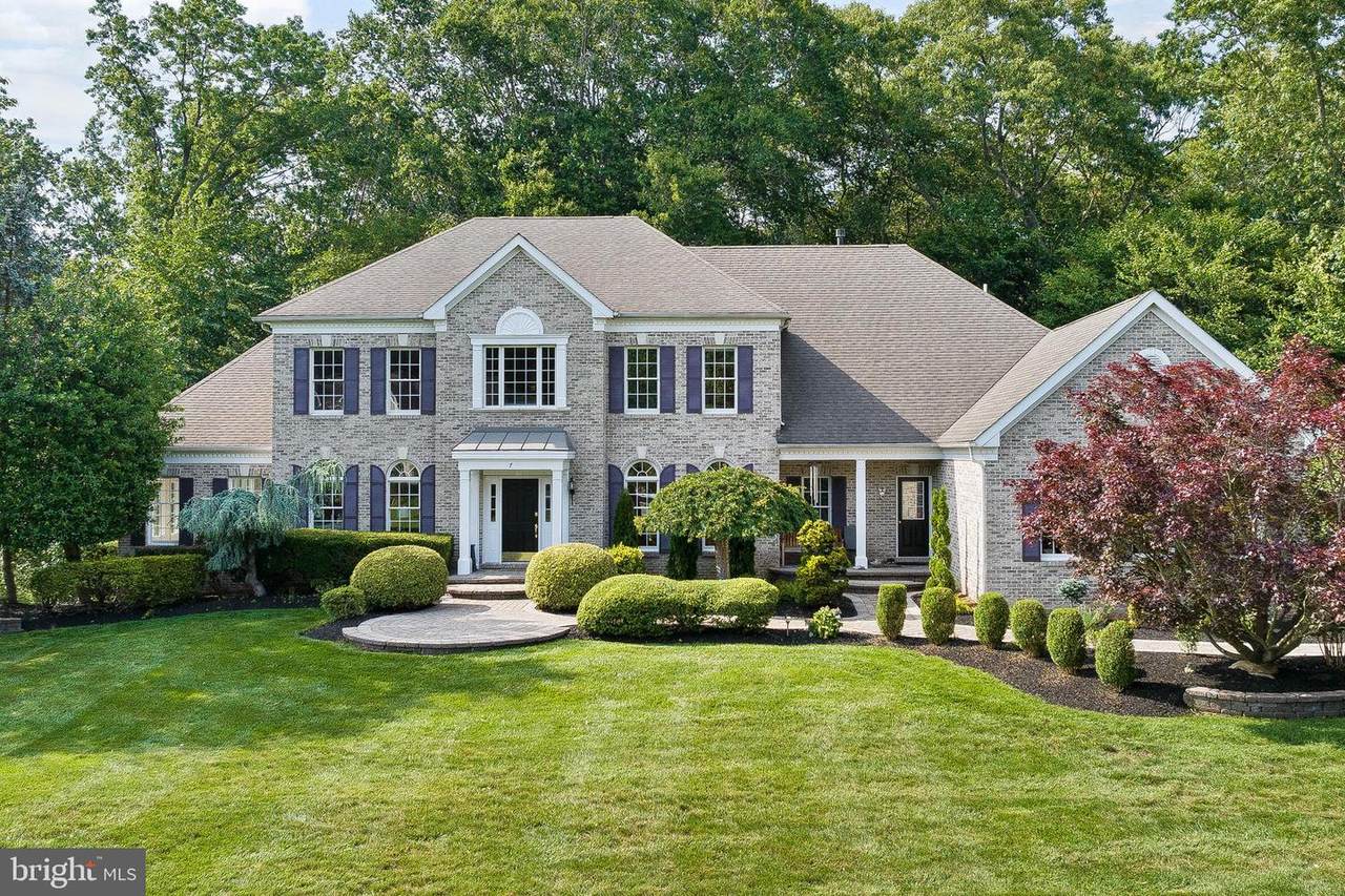 7 Shady Brook Lane - Photo 1