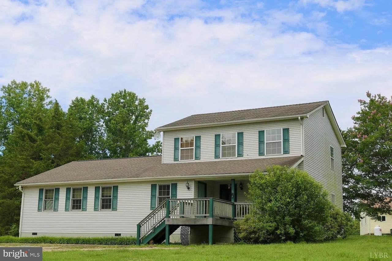 87 Oakwood Drive - Photo 1