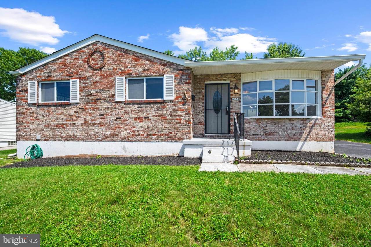 8107 Candle Lane - Photo 1