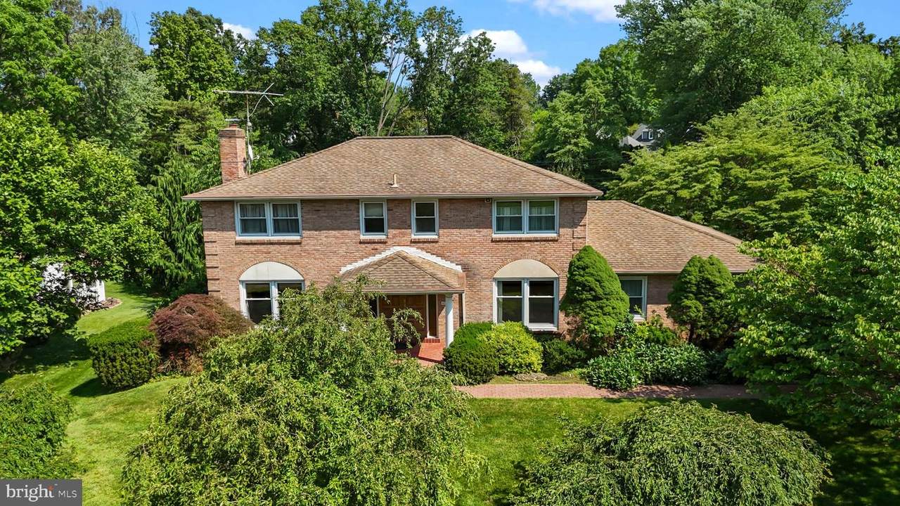 606 Overbrook Lane - Photo 1