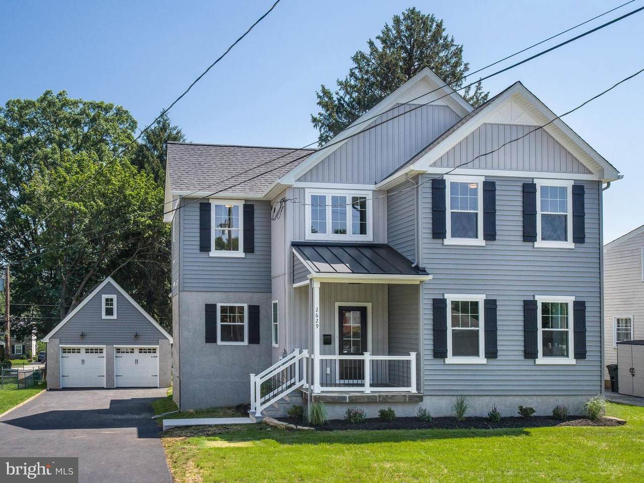 2629 Summit Avenue - Photo 1