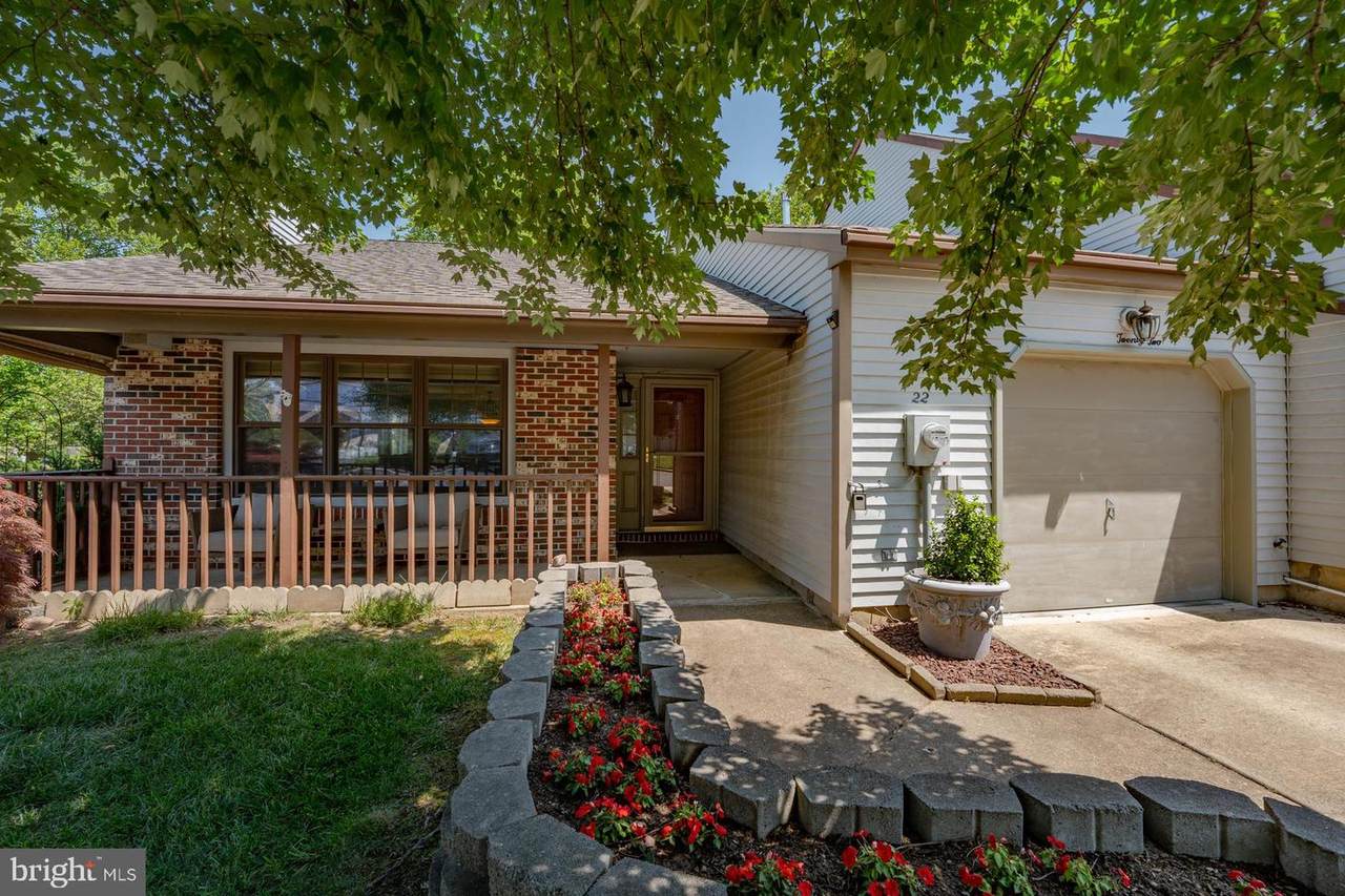 22 Gail Court - Photo 1