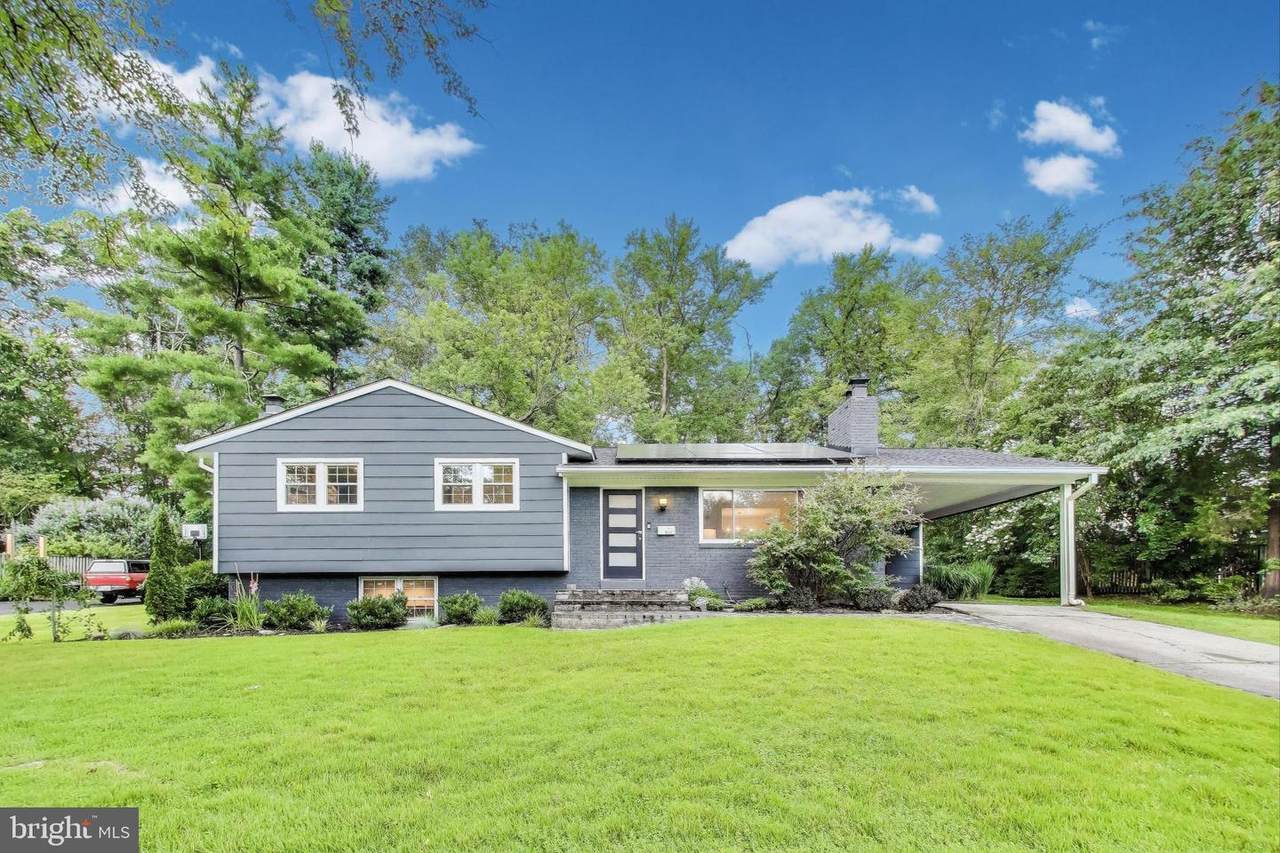 4422 Neptune Drive - Photo 1