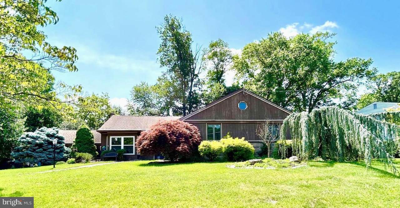 410 Narragansett Drive - Photo 1