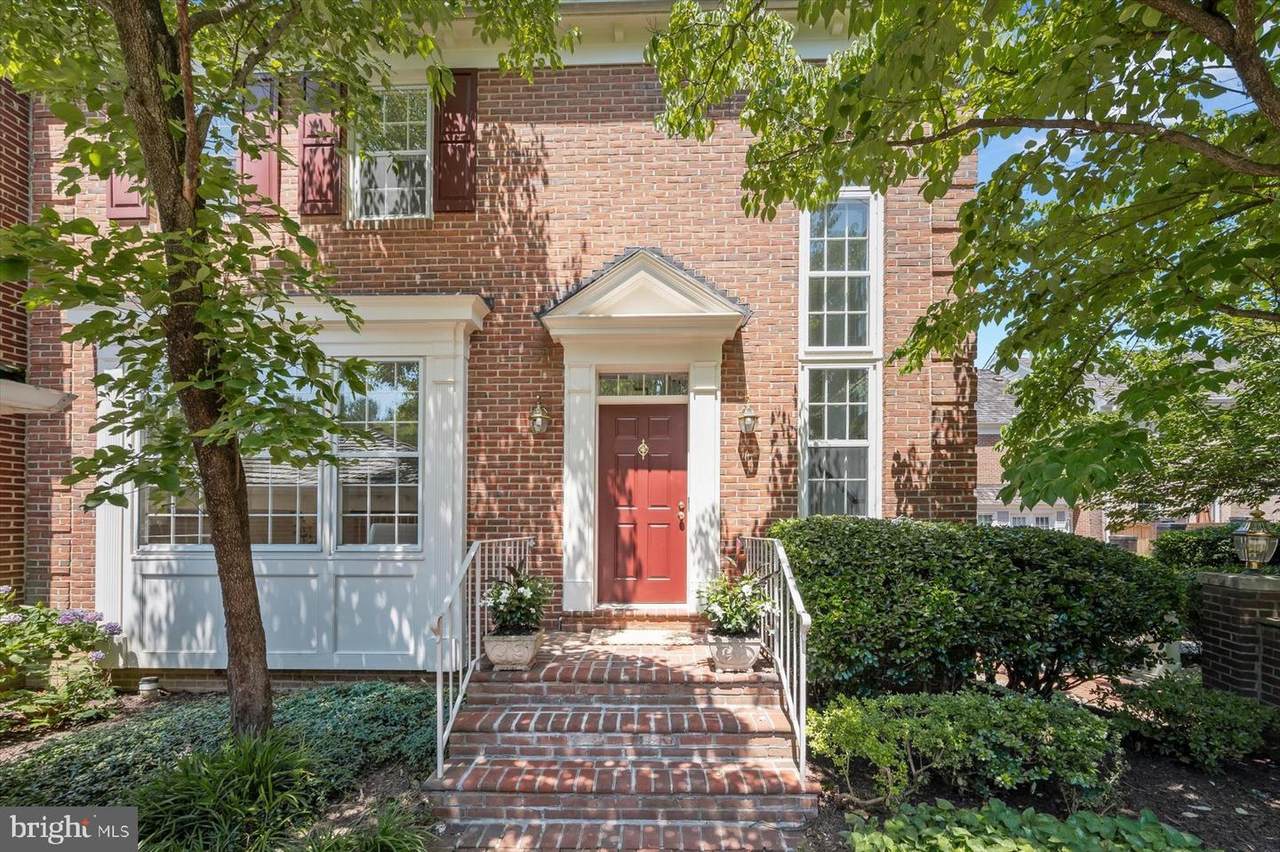 8008 Rising Ridge Road - Photo 1