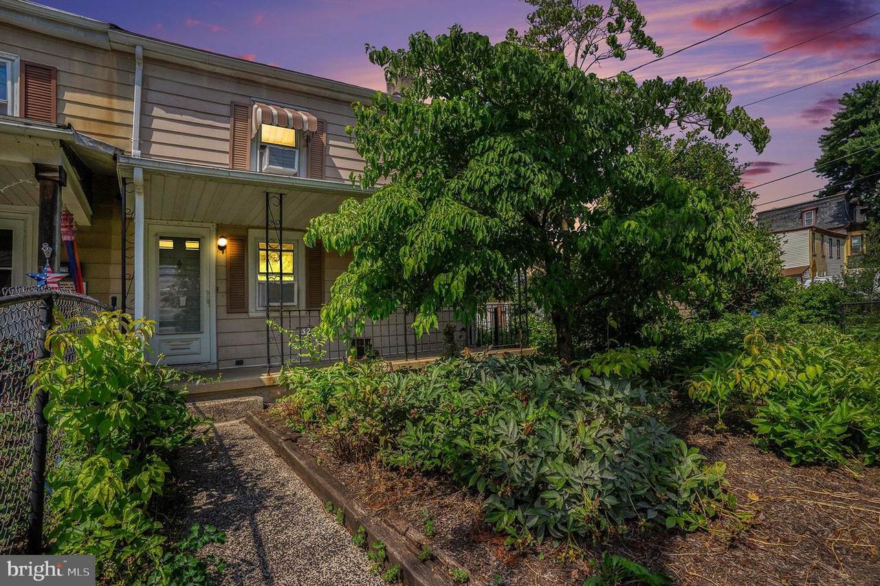 323 South Street - Photo 1