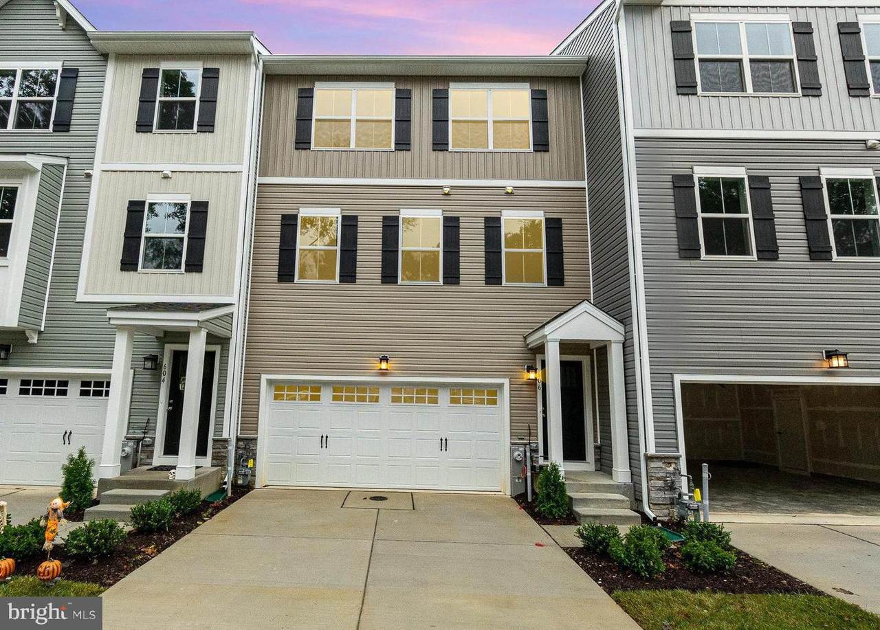 606 Snapdragon Court - Photo 1