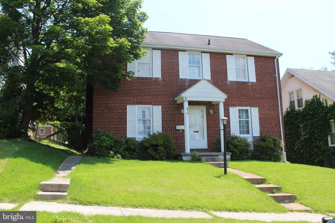 810 Memorial Avenue - Photo 1