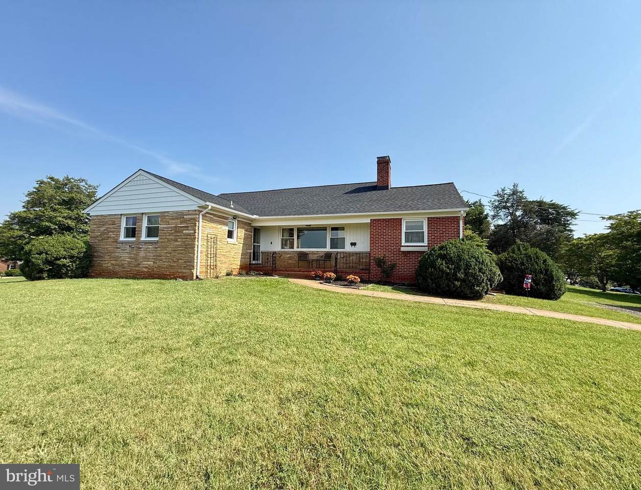 11281 Crestview Drive - Photo 1