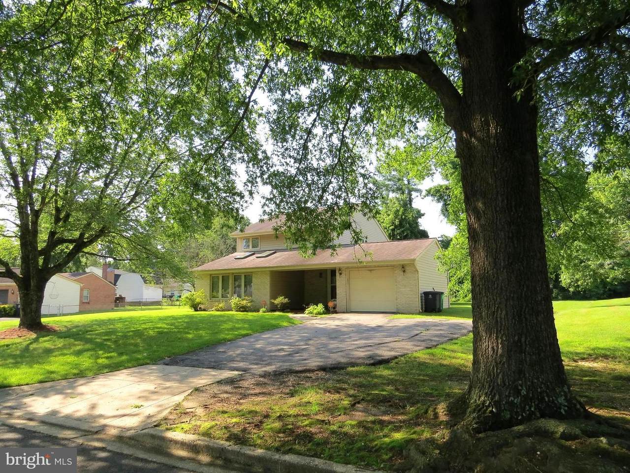 1208 Pickering Circle - Photo 1