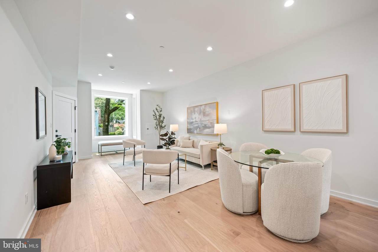 131 11TH Street - Photo 1