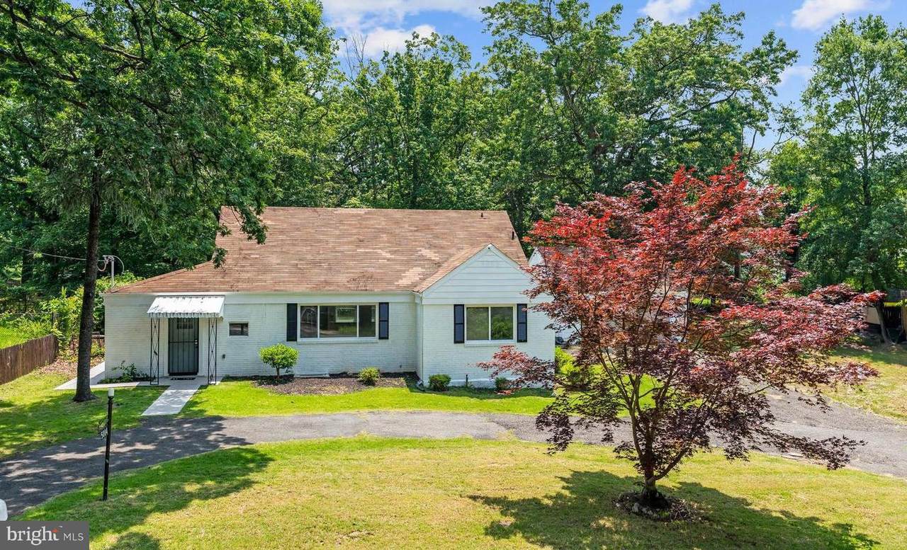 5004 Barnaby Lane - Photo 1