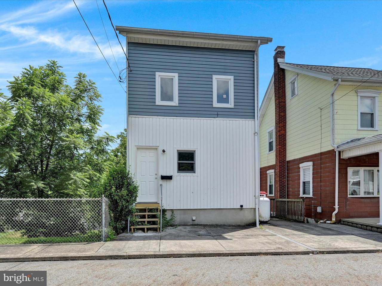 214 Spruce Street - Photo 1