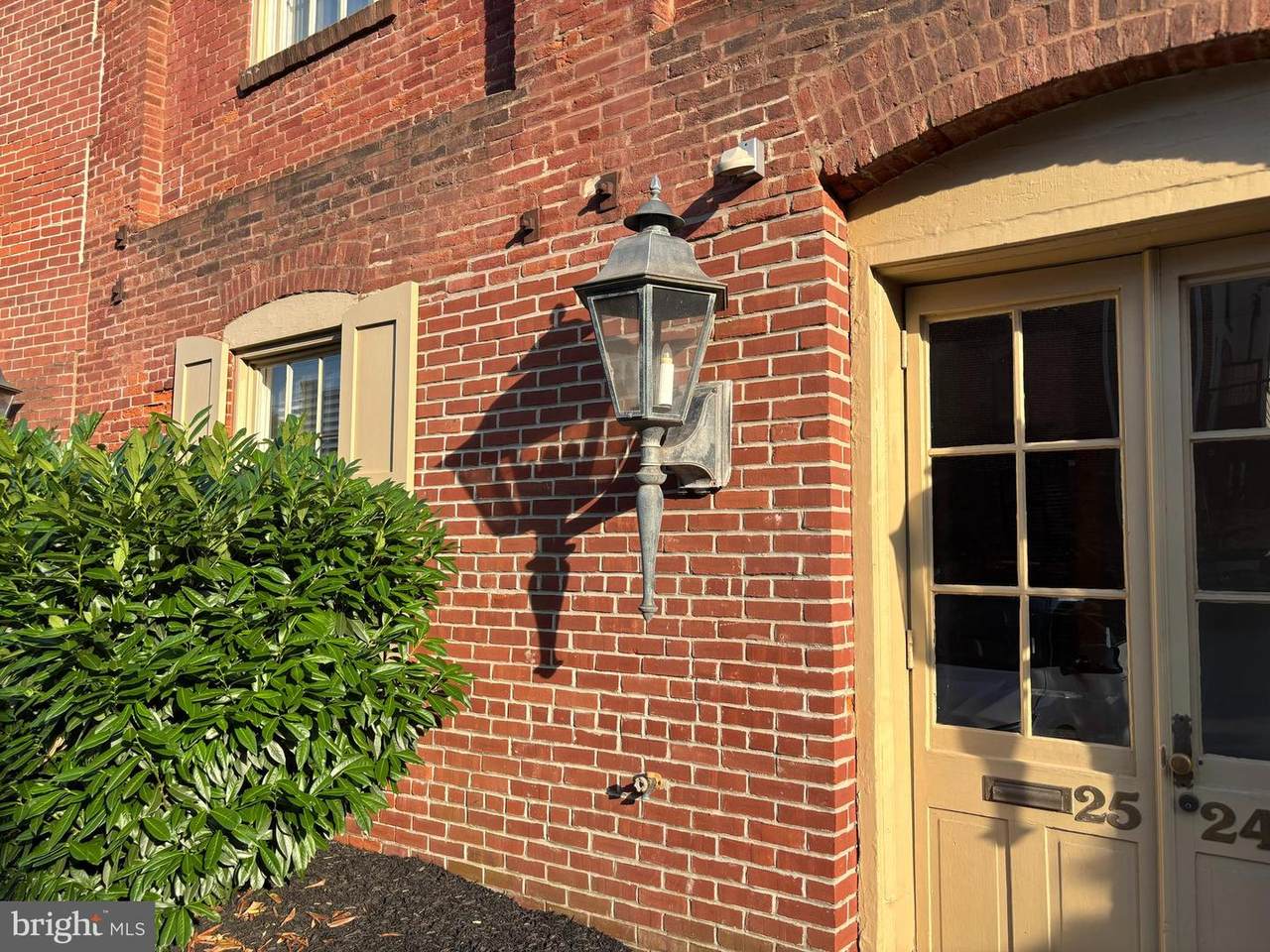 231 Shippen Street - Photo 1