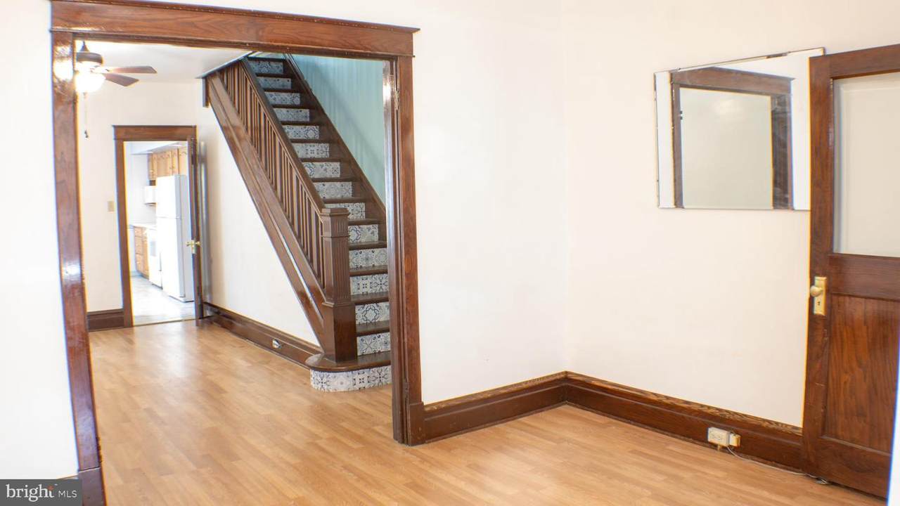 https://bt-photos.global.ssl.fastly.net/brightmls/1280_boomver_1_803969614332-2.jpg