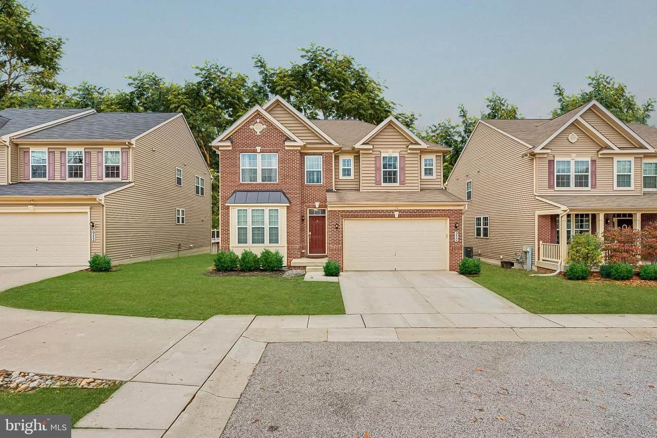 920 Saint Martins Loop - Photo 1