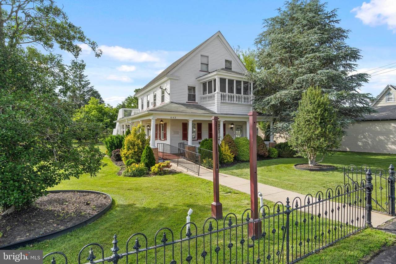 643 Main Street - Photo 1