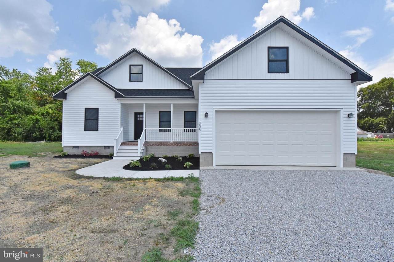 305 Brown Street - Photo 1