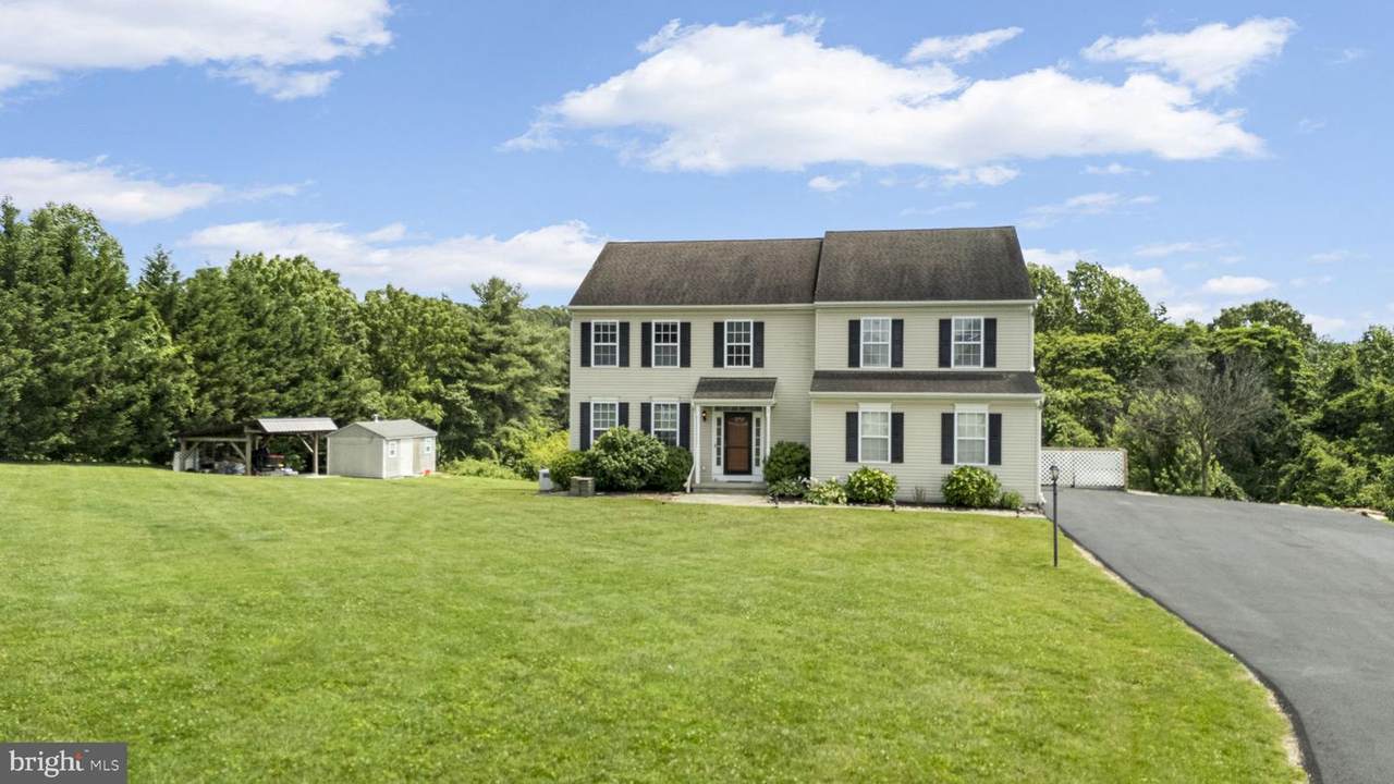 105 Jacobs Drive - Photo 1