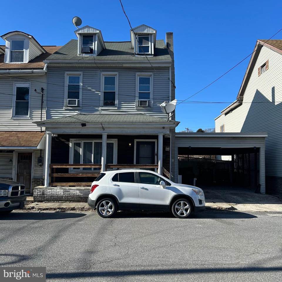 5 Washington Street - Photo 1