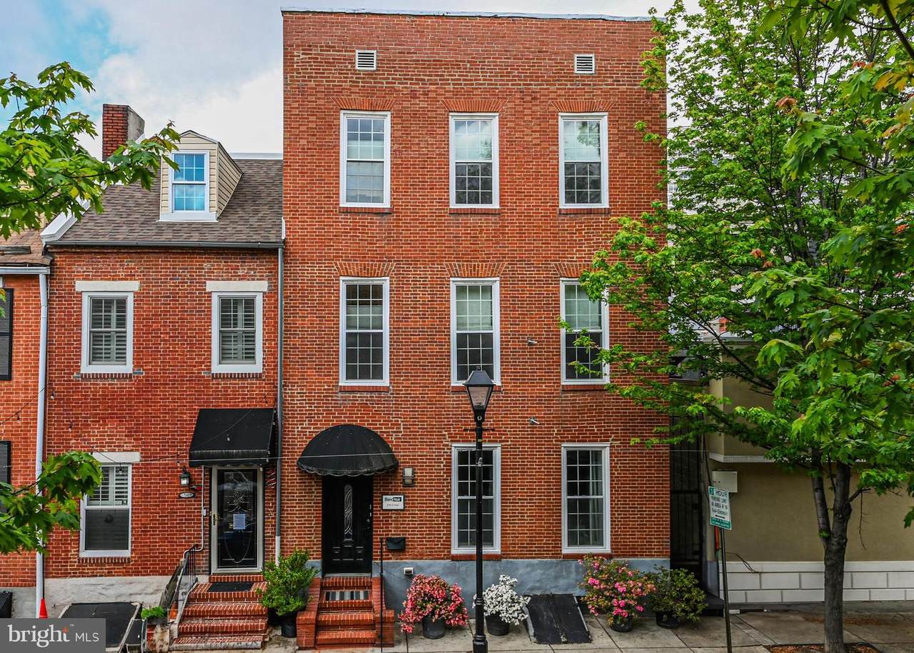 210 High Street - Photo 1