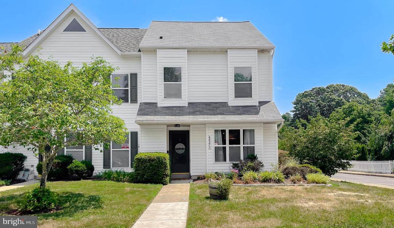 48273 Picketts Harbor Court - Photo 1