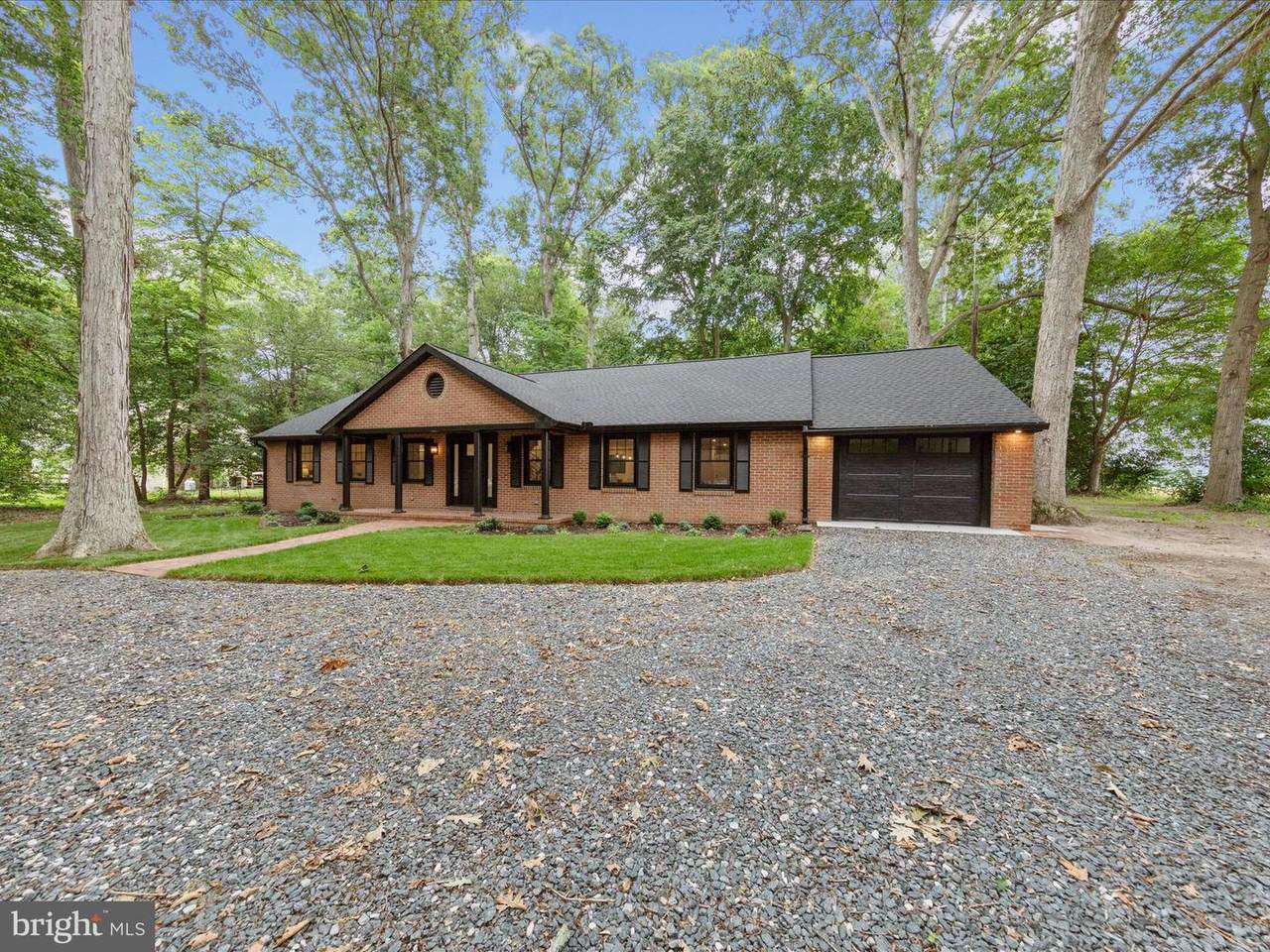 5161 Ocean Gateway - Photo 1