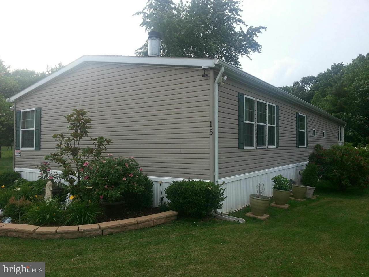 15 Cypress Lane - Photo 1