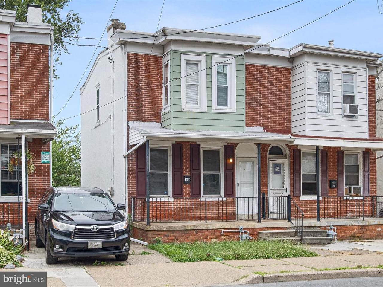 1908 2ND Street - Photo 1