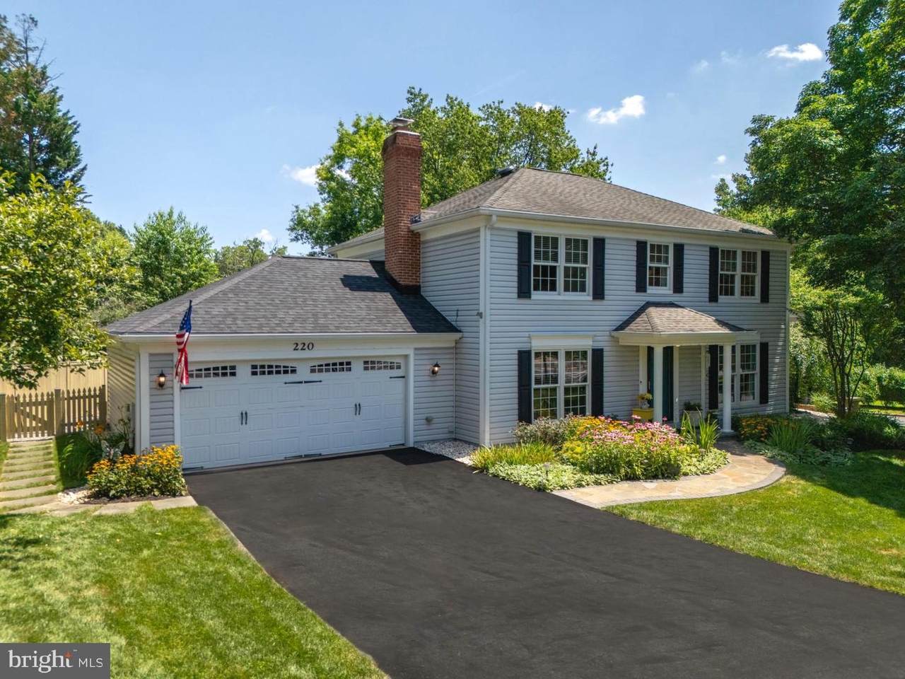 220 Rabbitt Road - Photo 1