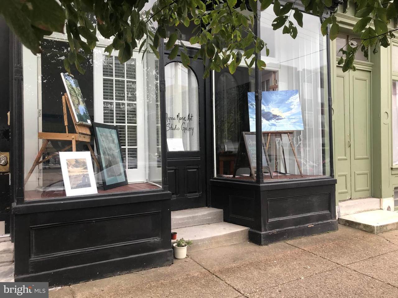 1914 Fairmount Avenue - Photo 1