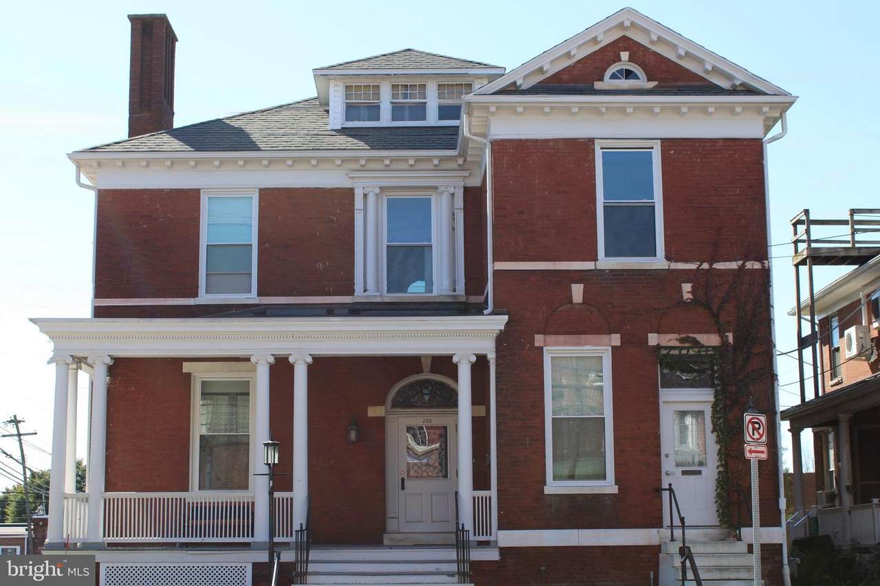 200 Carlisle Street - Photo 1