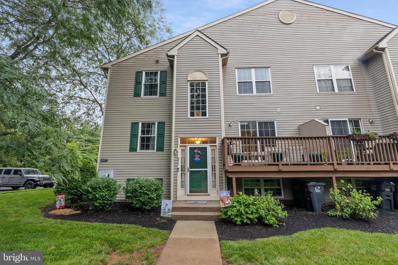 657 Muhlenberg - Photo 1