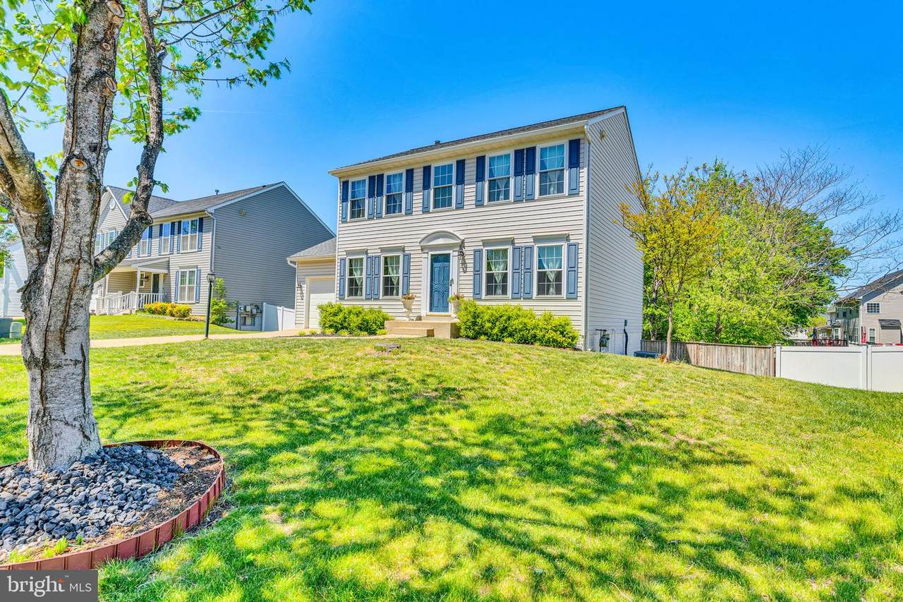 4735 Queens Grove Street - Photo 1