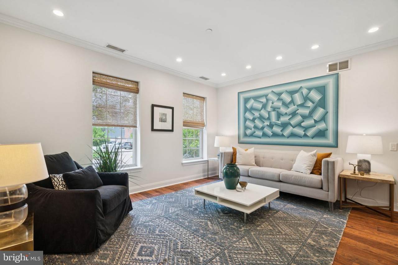 500 Admirals Way - Photo 1