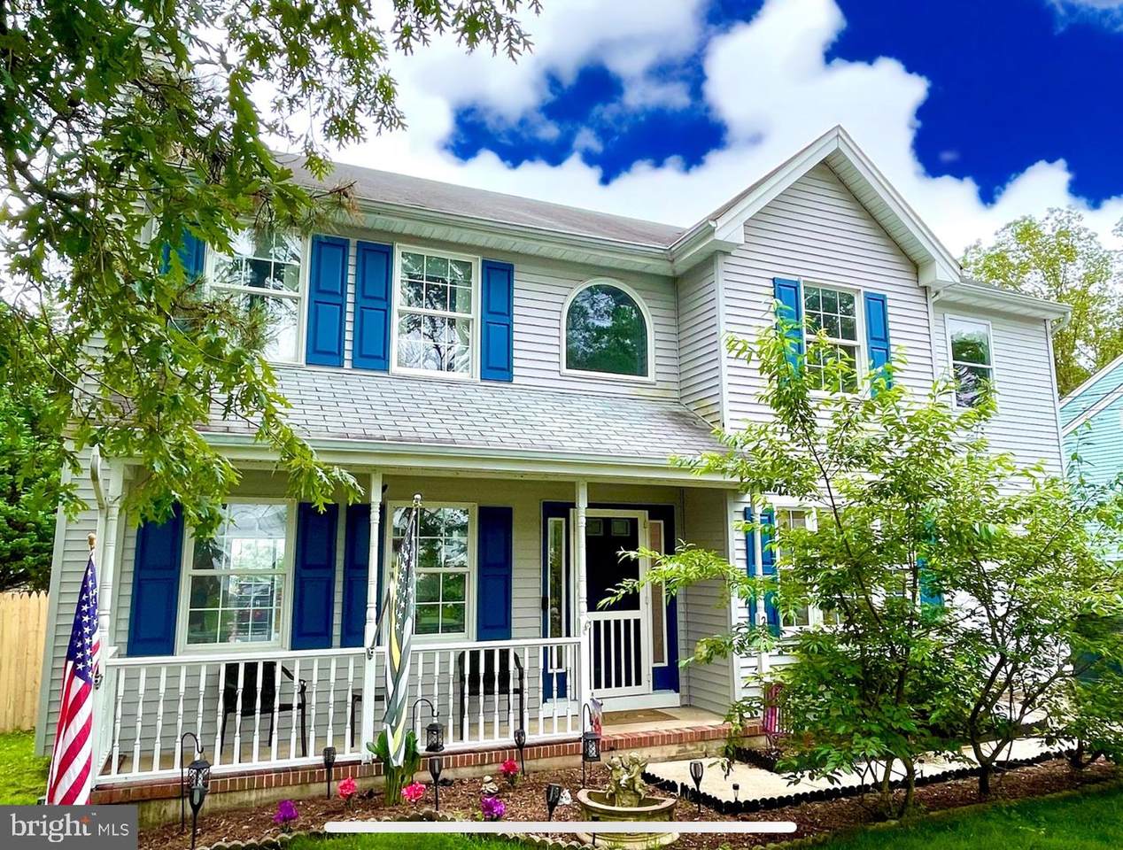 229 Stern Avenue - Photo 1
