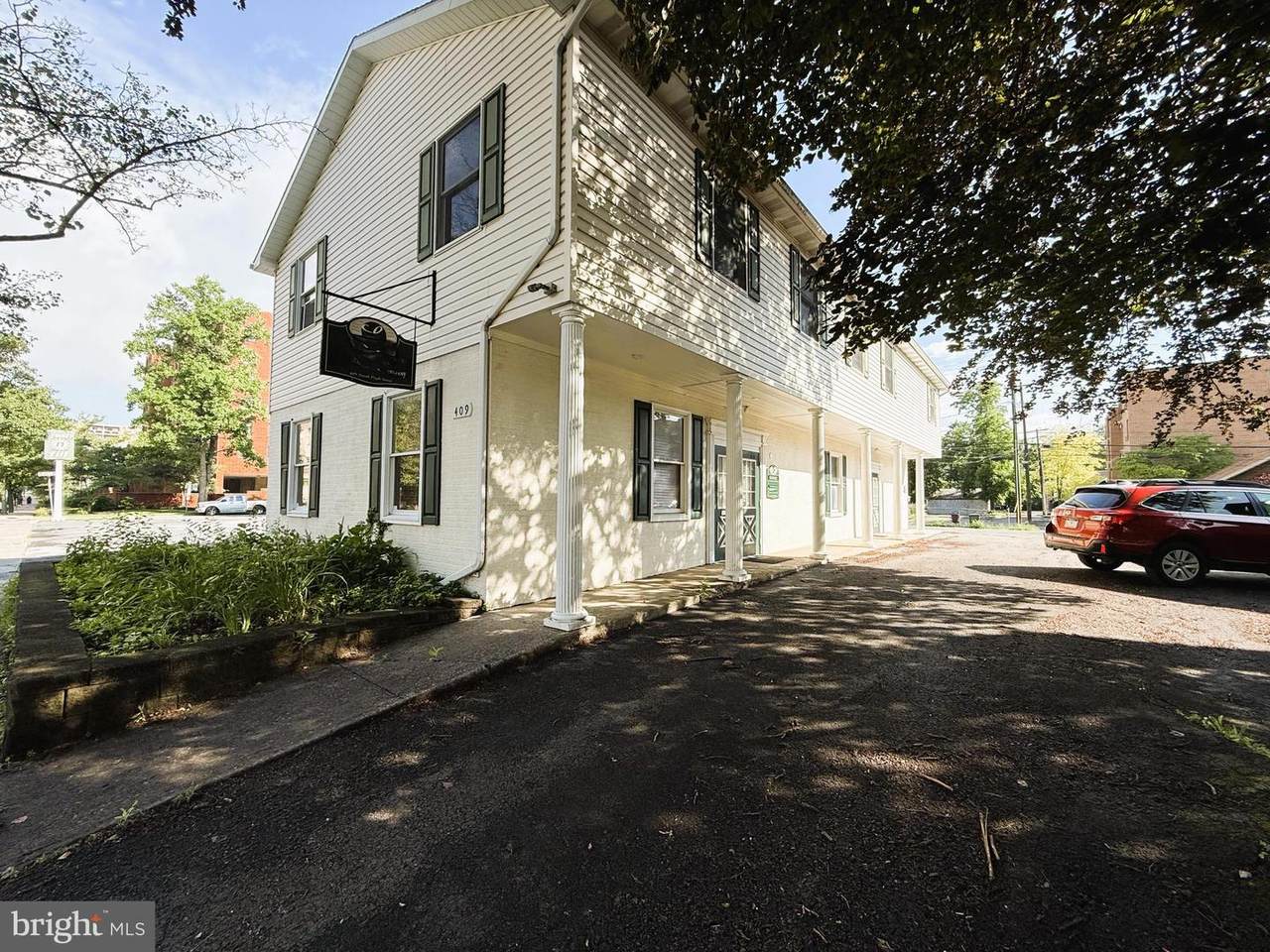 409 Pugh Street - Photo 1