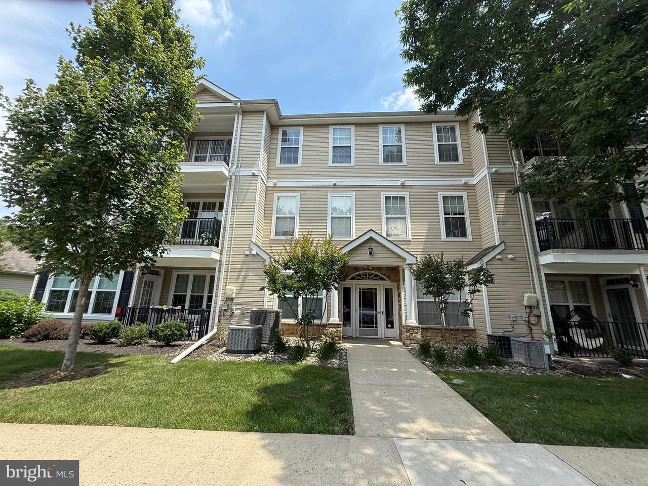 76 Kyle Way - Photo 1